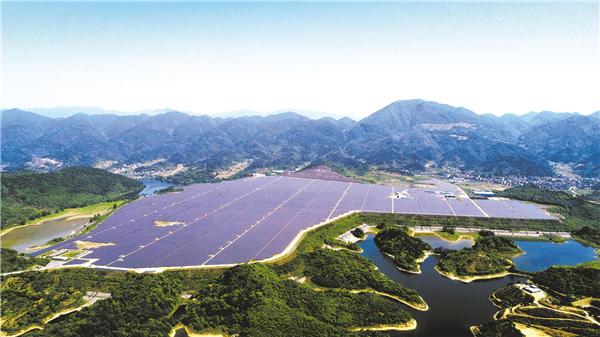 自2007年九宫山风电场投产发电以来,目前已建大幕山风电,大畈光伏发电