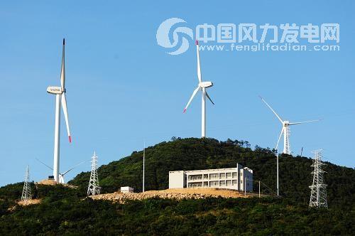浙江舟山市岑港风电场30台风力发电机组全部安装完毕
